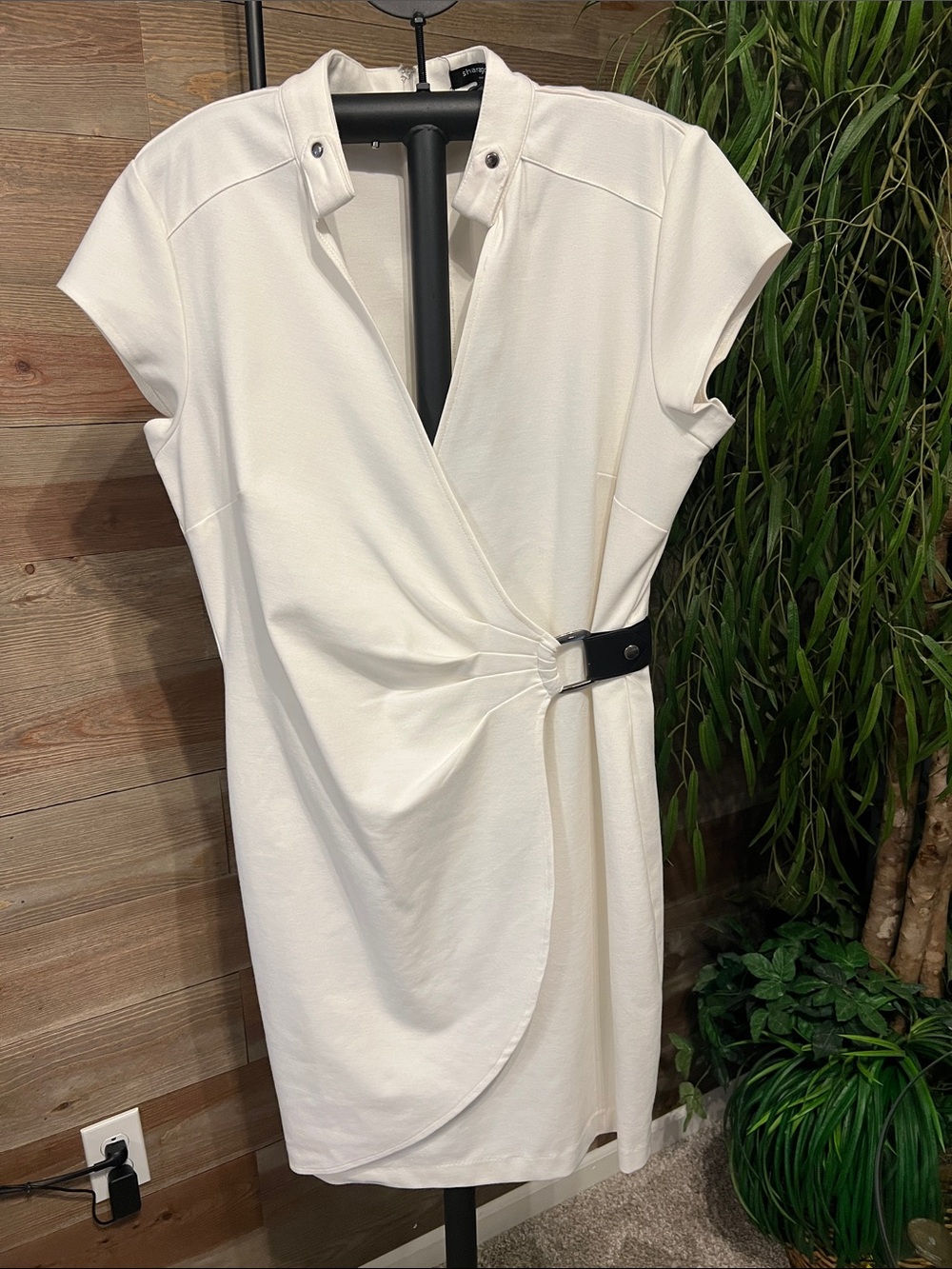 Sharagano cream knit wrap dress with cap sleeves. 12